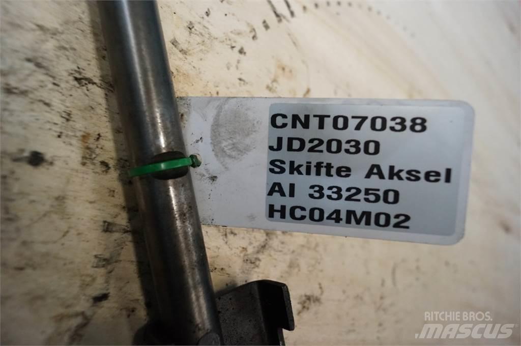 John Deere 2030 傳動裝置