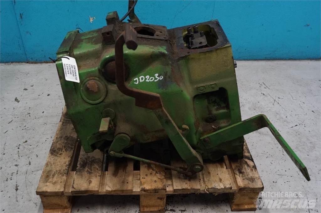 John Deere 2030 傳動裝置