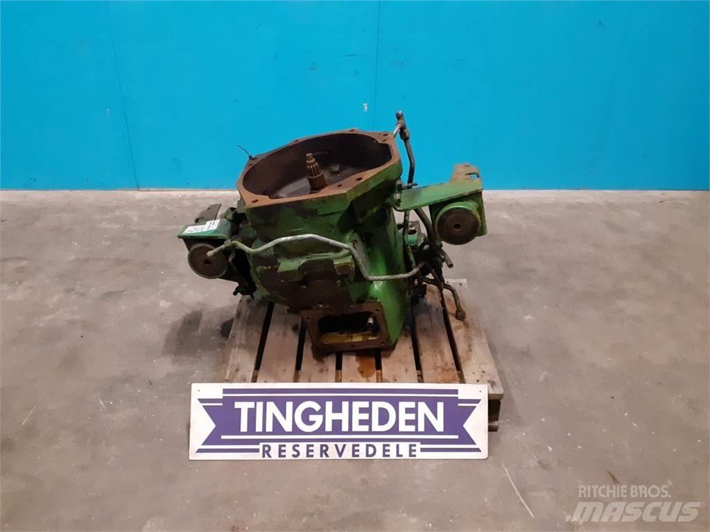 John Deere 2040 傳動裝置