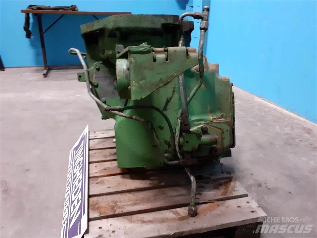 John Deere 2040 傳動裝置