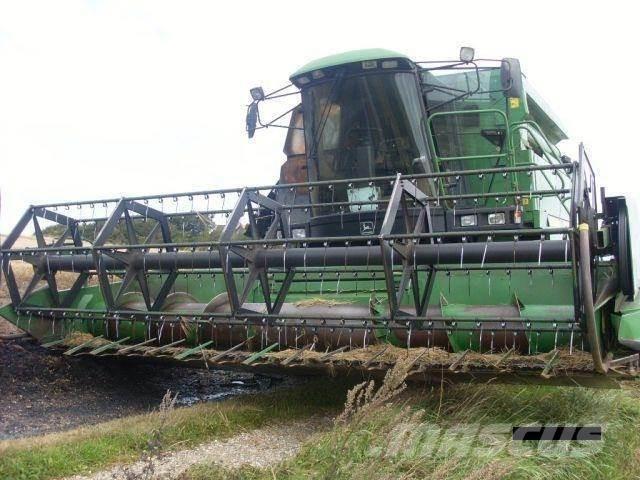 John Deere 2054 聯合收穫機