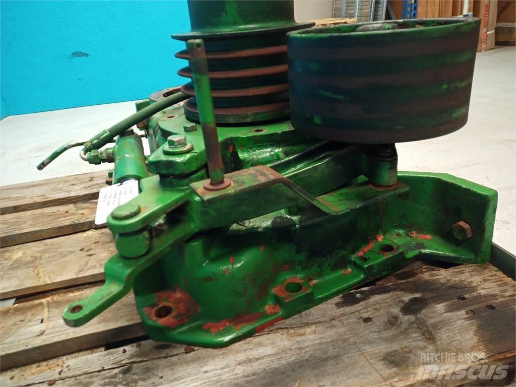 John Deere 2054 傳動裝置