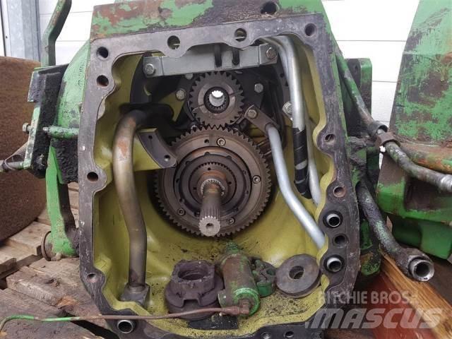 John Deere 2140 傳動裝置