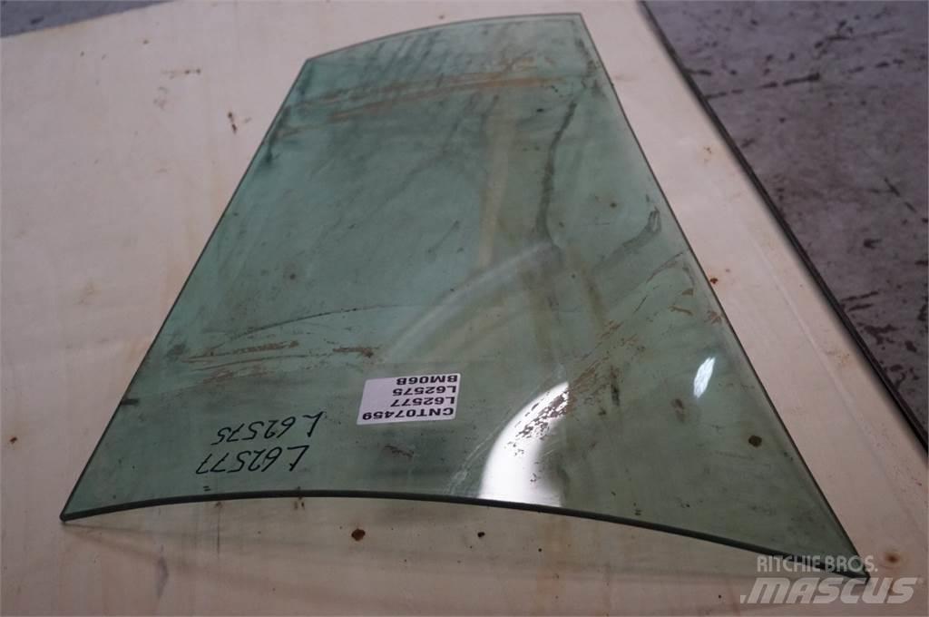 John Deere 2250 駕駛室與內部