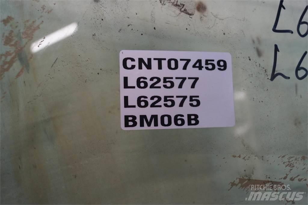 John Deere 2250 駕駛室與內部