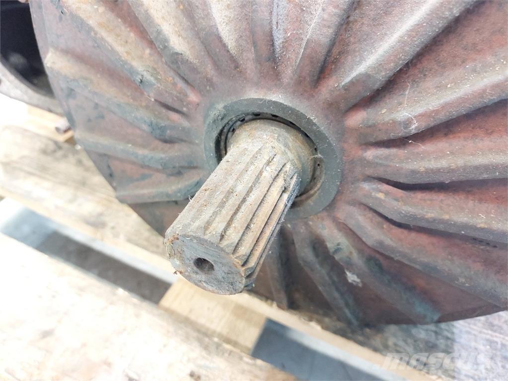 John Deere 2254 傳動裝置