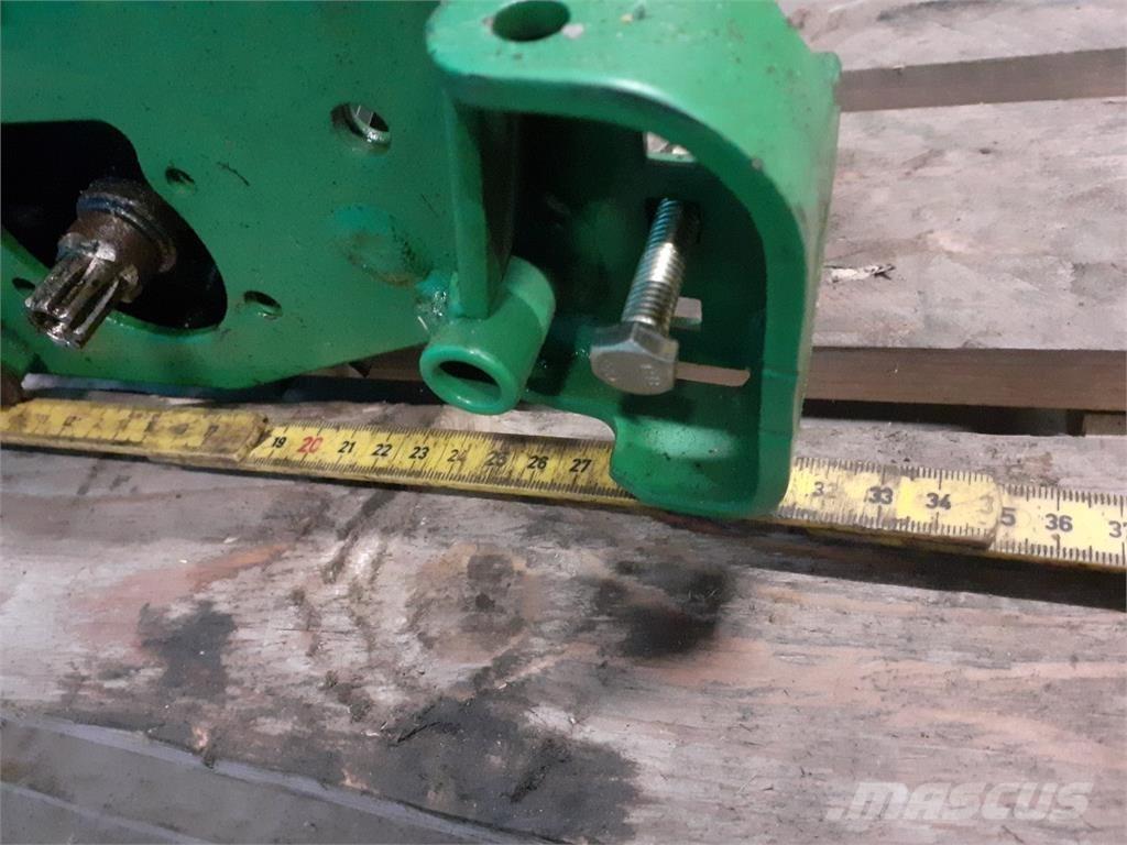 John Deere 2500 機器人割草機