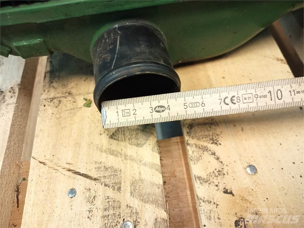 John Deere 3040 散熱器/水箱