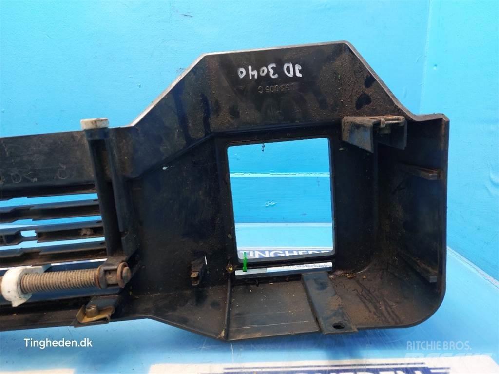 John Deere 3040 駕駛室與內部
