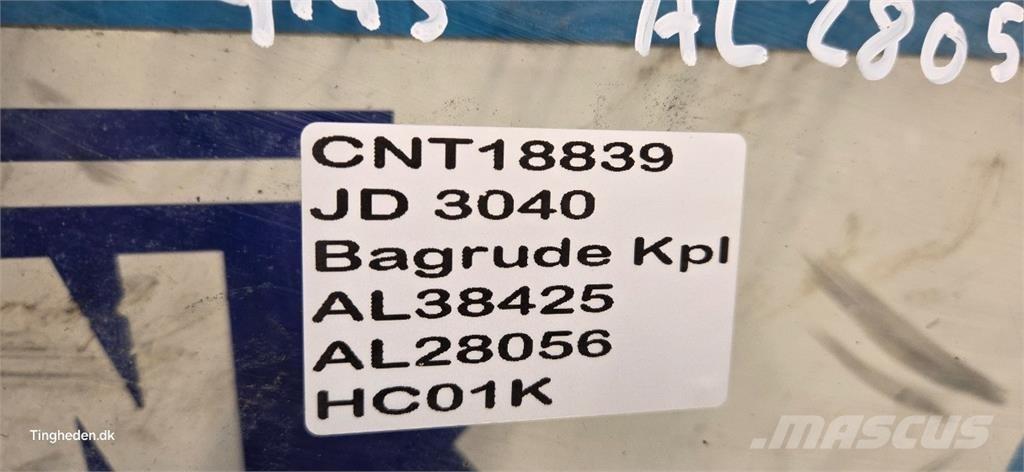 John Deere 3040 駕駛室與內部