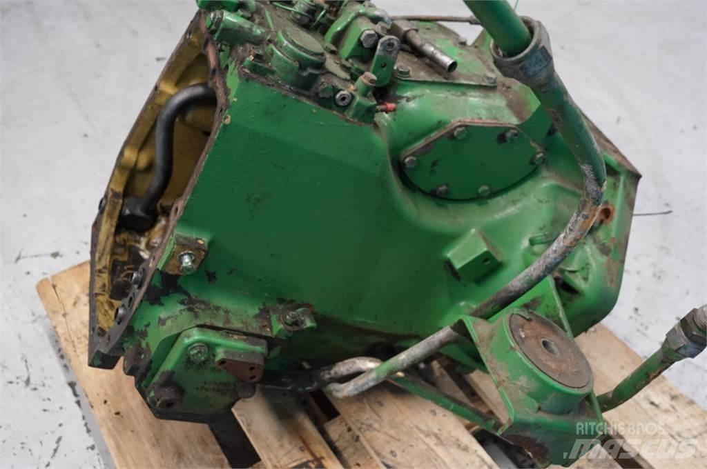 John Deere 3140 傳動裝置