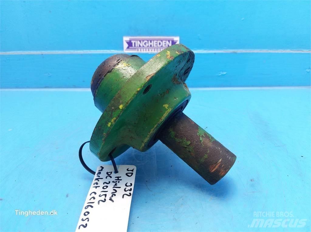 John Deere 332 軸