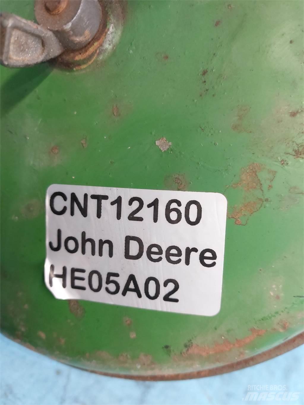 John Deere 3340 引擎/發動機