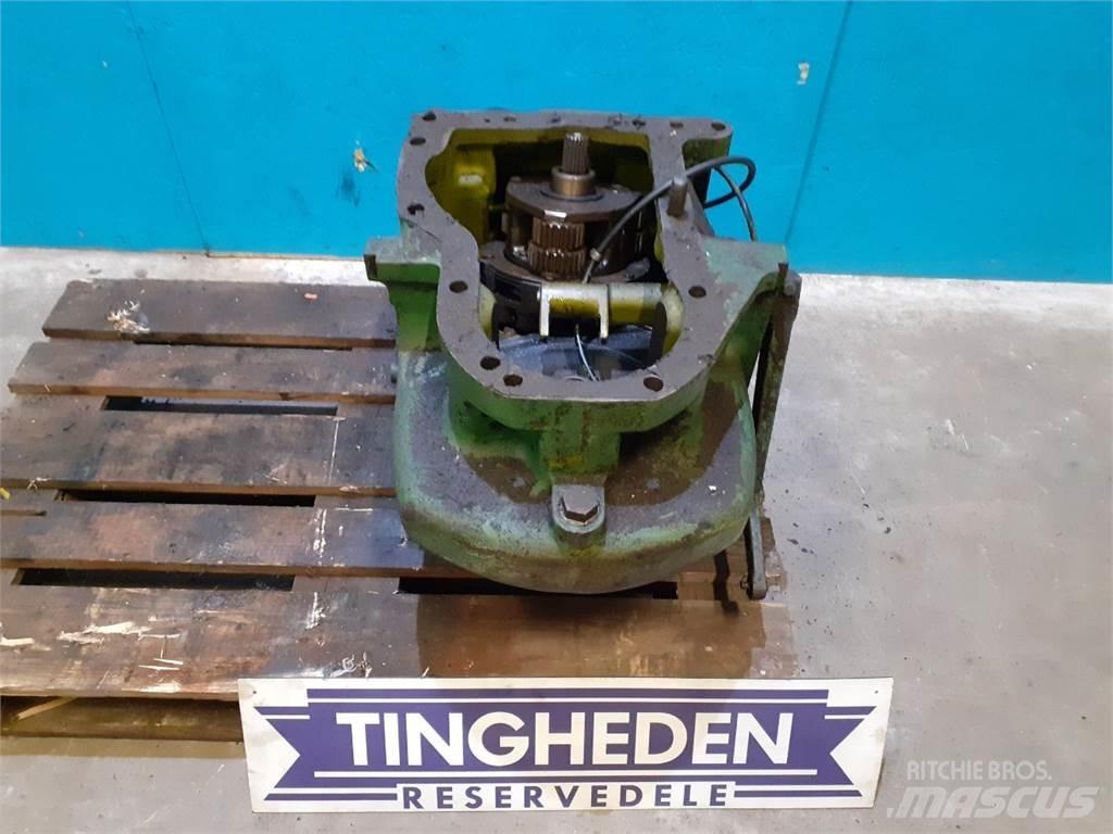 John Deere 4040 傳動裝置