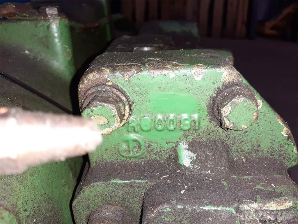John Deere 4040 傳動裝置