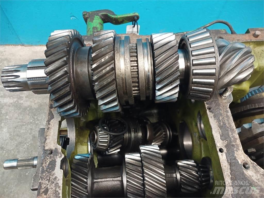 John Deere 4040 傳動裝置