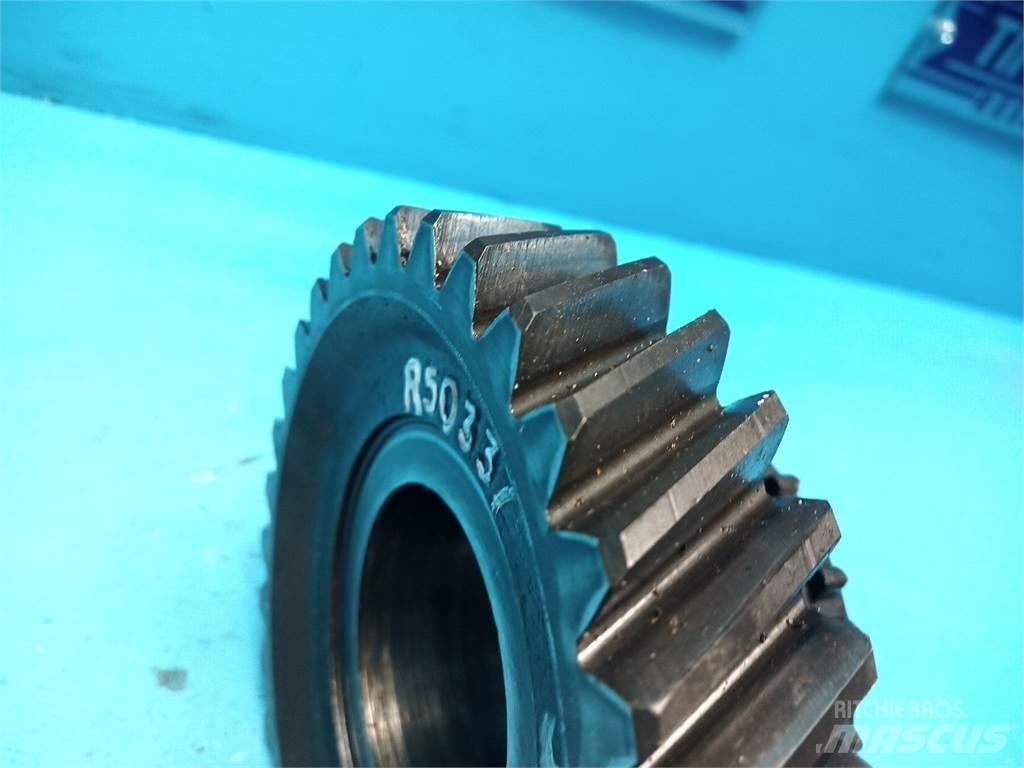John Deere 4040 傳動裝置