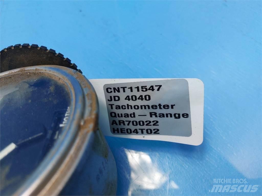 John Deere 4040 電子設備