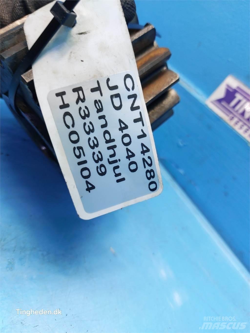 John Deere 4040 傳動裝置