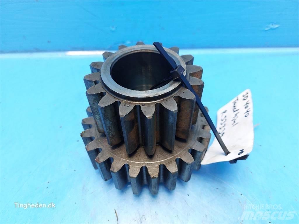 John Deere 4040 傳動裝置