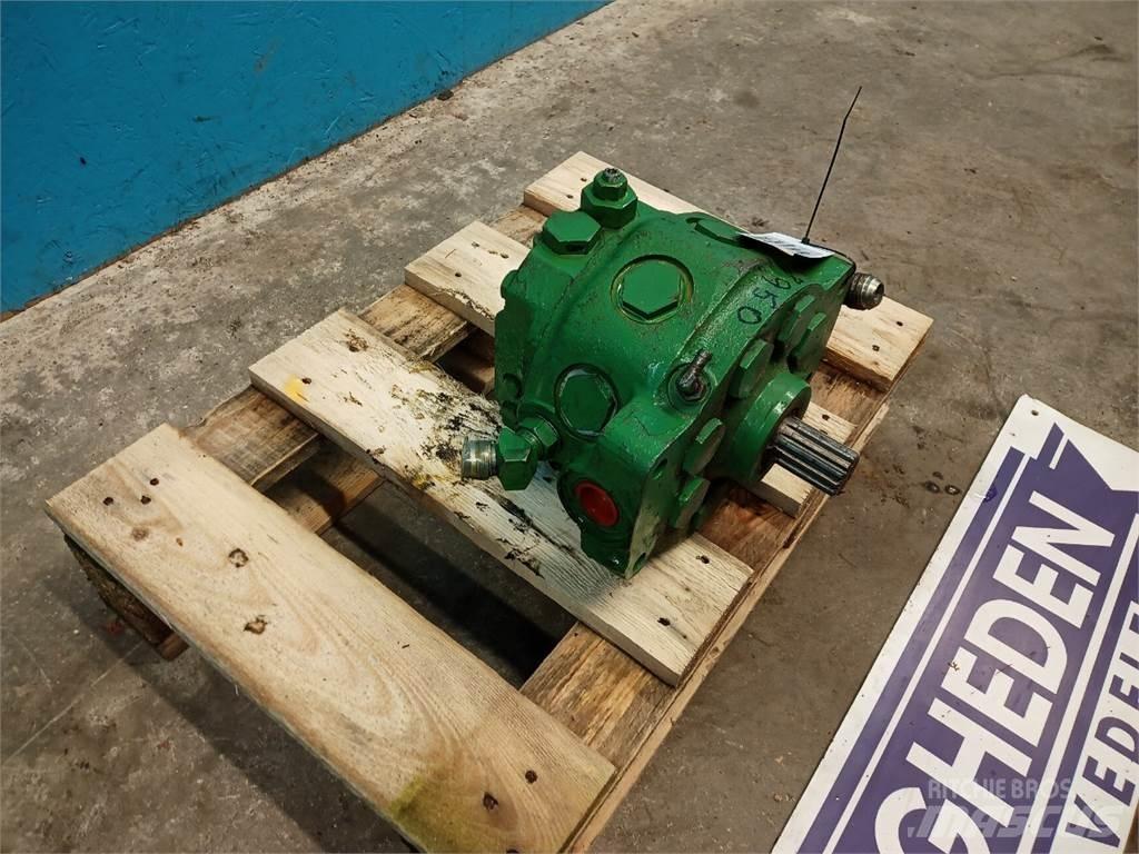 John Deere 4240 油壓