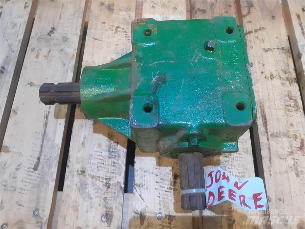 John Deere 550 傳動裝置