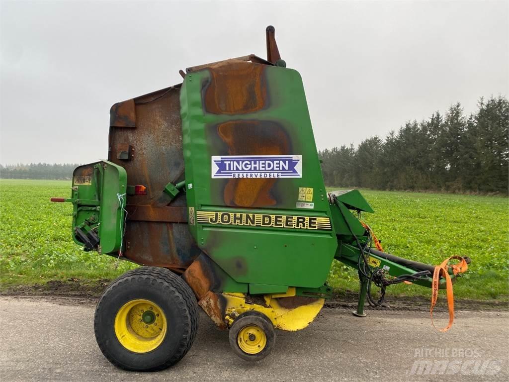 John Deere 580 圓型牧草打包機