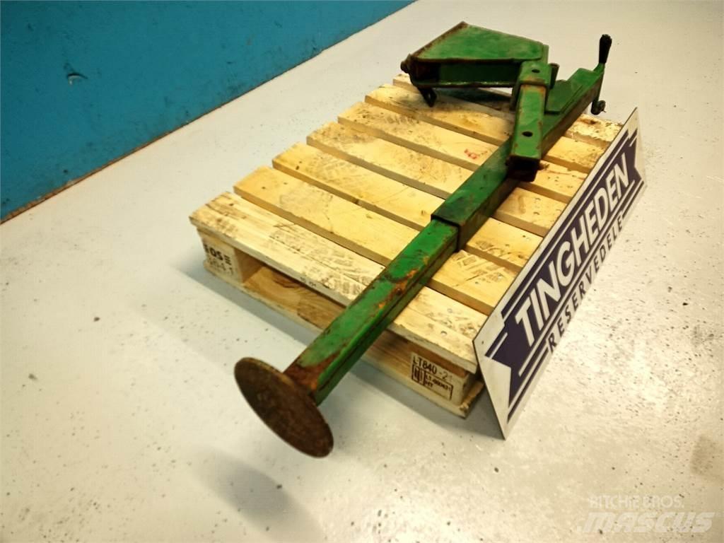 John Deere 590 篩分機
