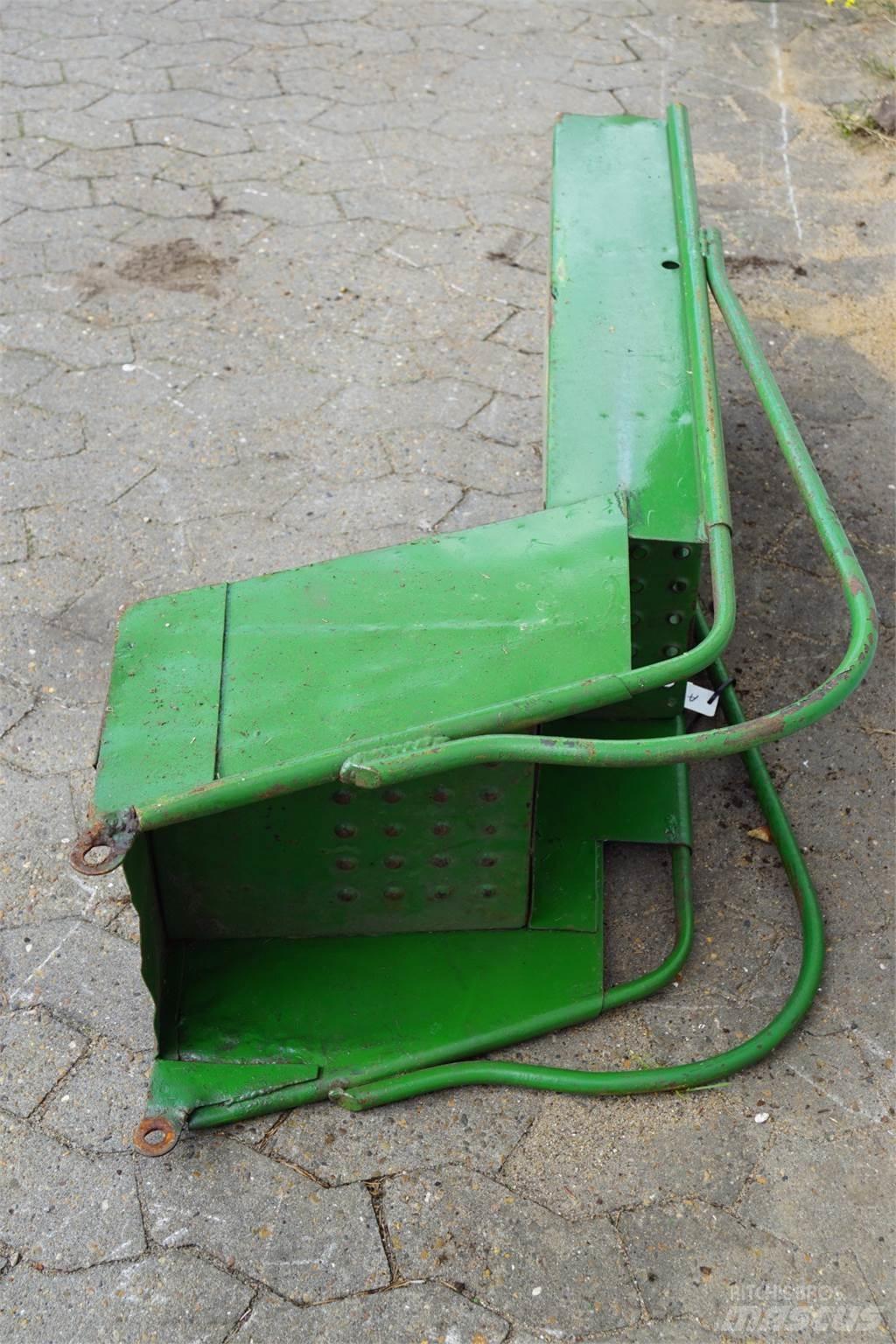 John Deere 952 駕駛室與內部