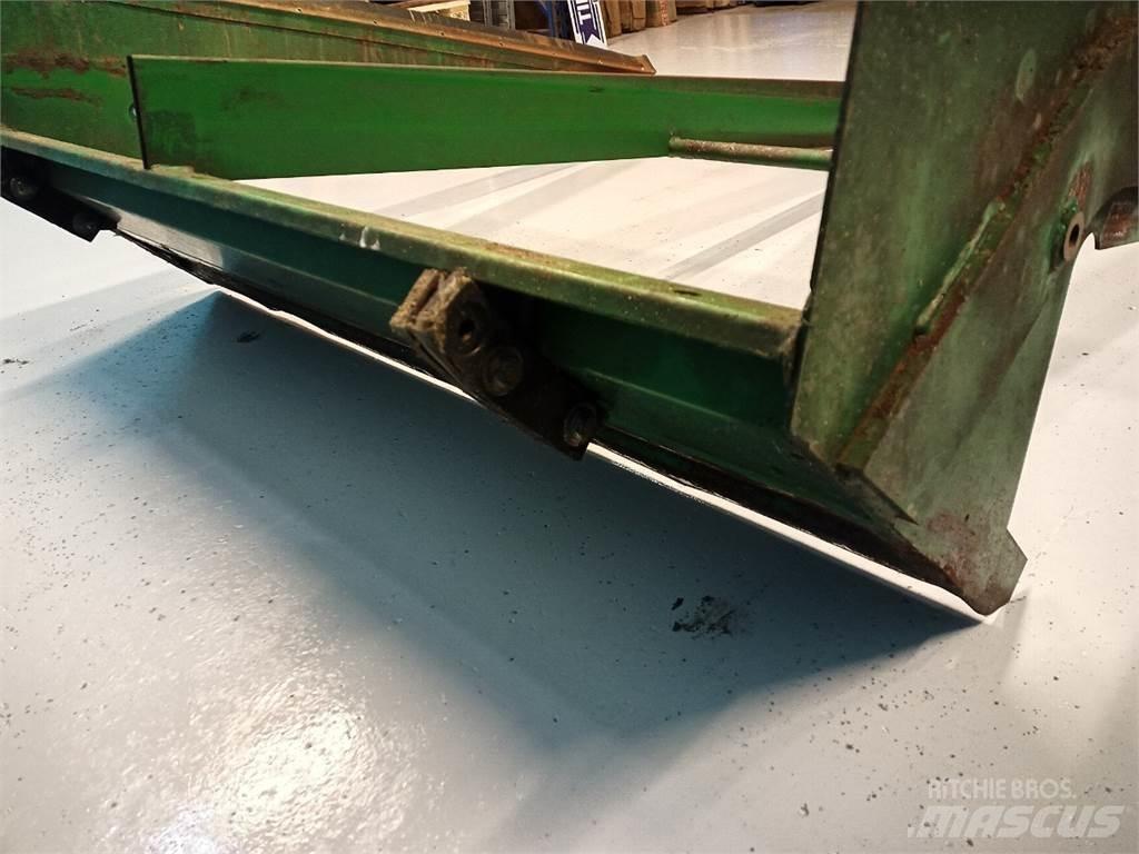John Deere 9540 砂鹽撒布機