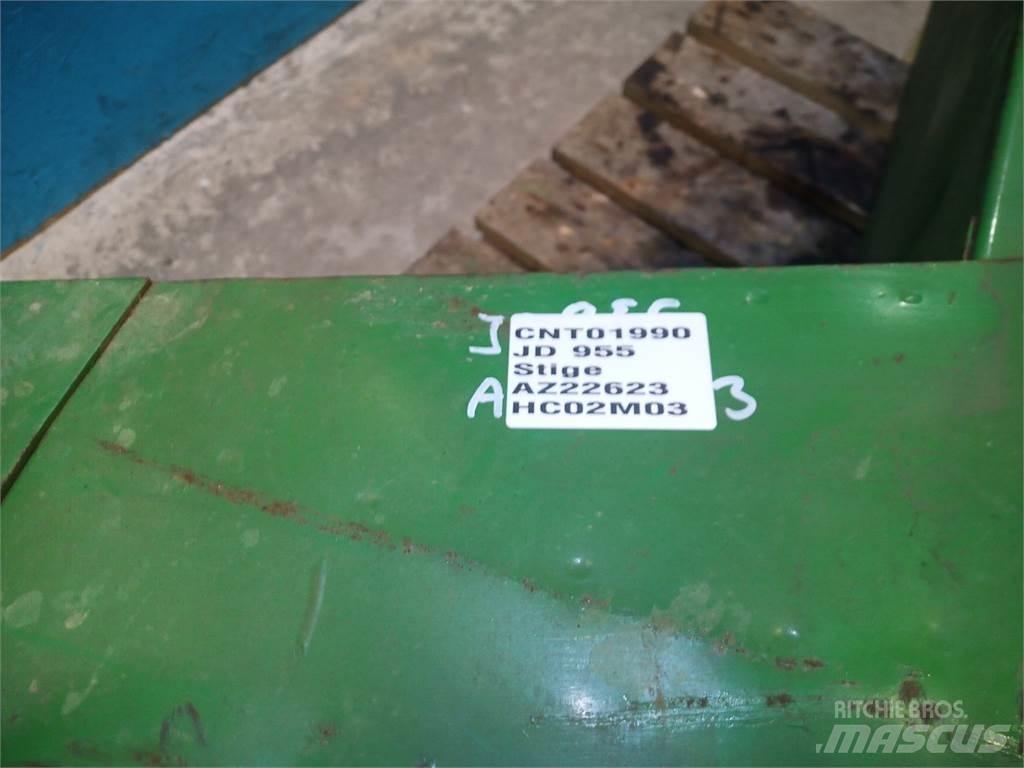 John Deere 955 駕駛室與內部