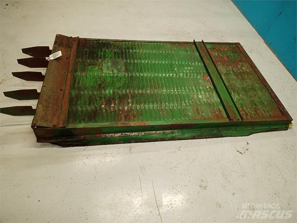 John Deere 955 砂鹽撒布機