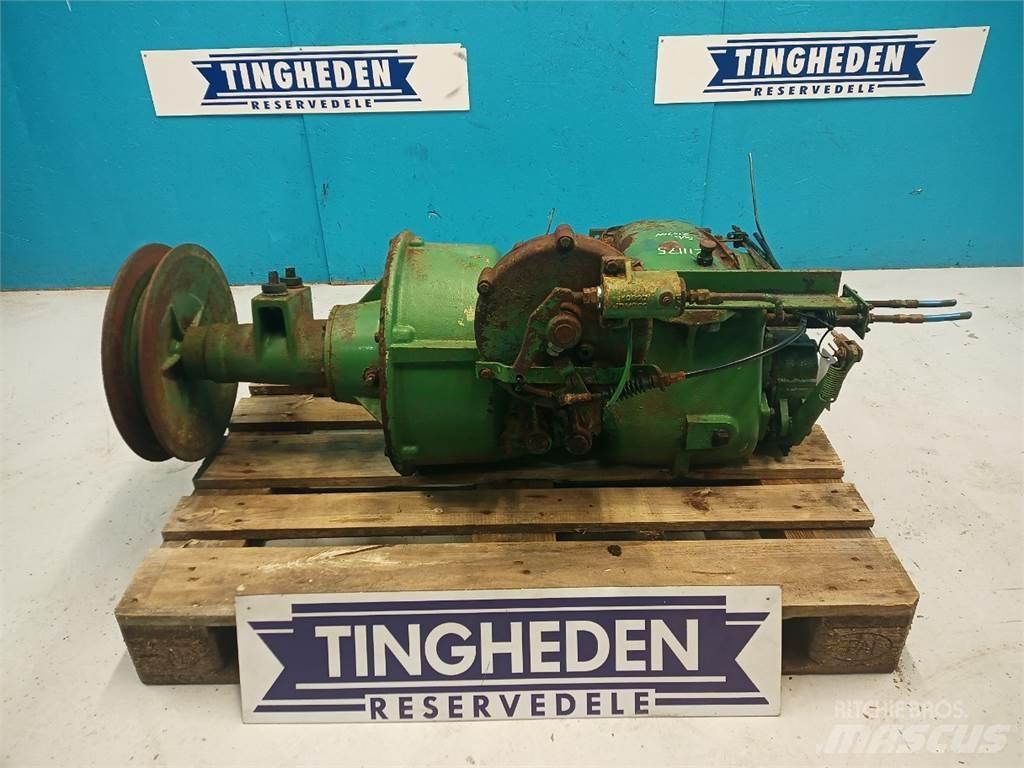 John Deere 965 傳動裝置