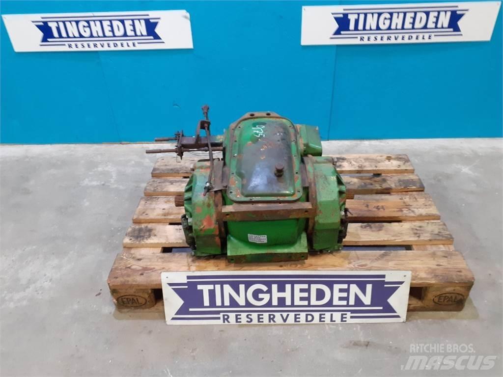 John Deere 975 傳動裝置