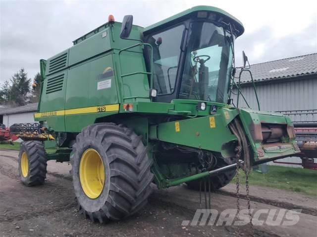 John Deere CTS 聯合收穫機