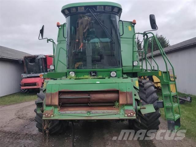 John Deere CTS 聯合收穫機