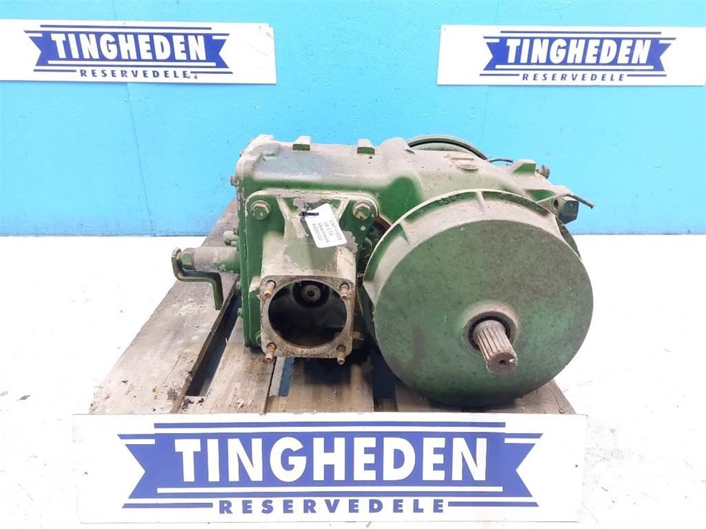 John Deere CTS 傳動裝置