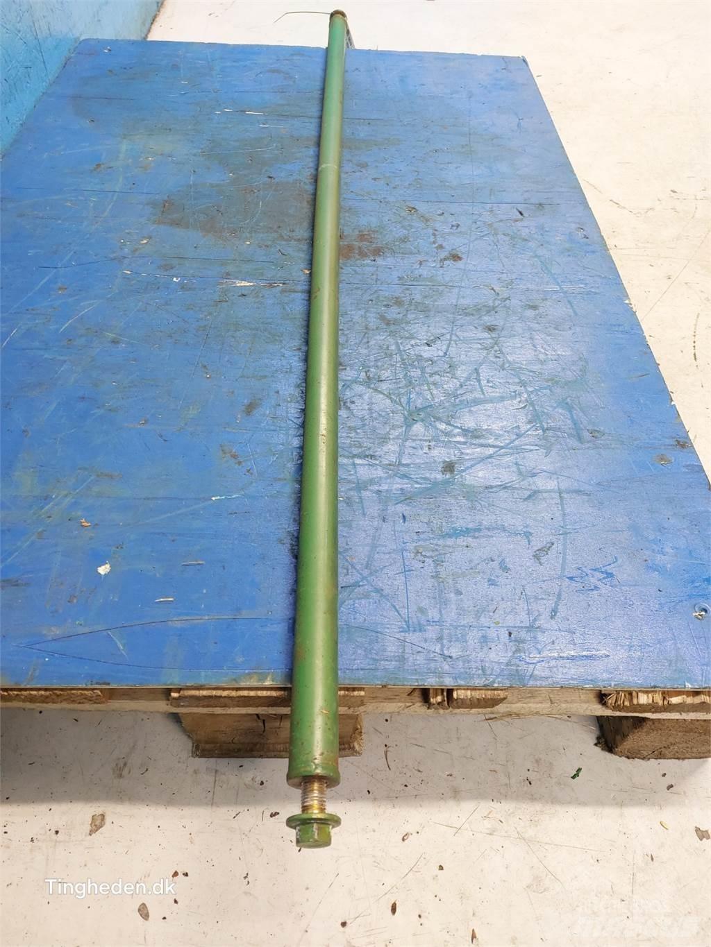 John Deere S670 砂鹽撒布機