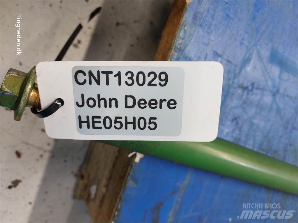 John Deere S670 砂鹽撒布機