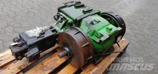 John Deere T670I 油壓