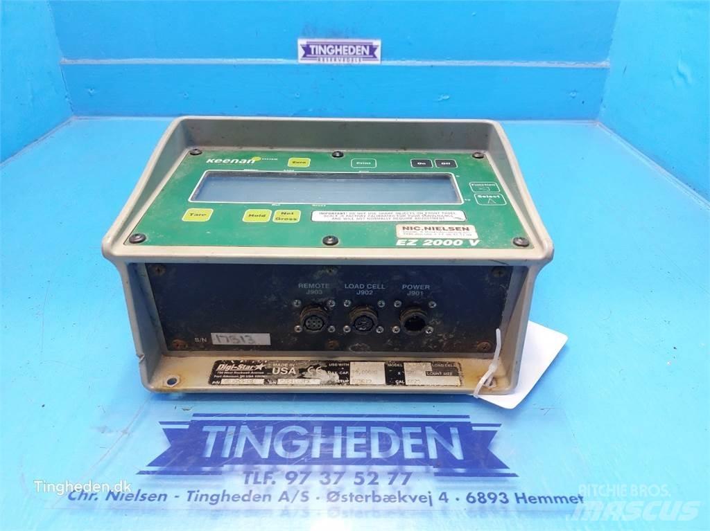 Keenan EZ2000V 混合餵料機