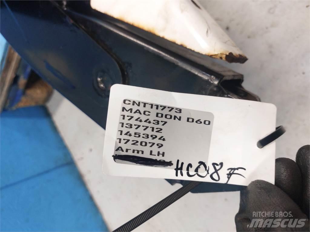 MacDon D60 聯合收穫機配件
