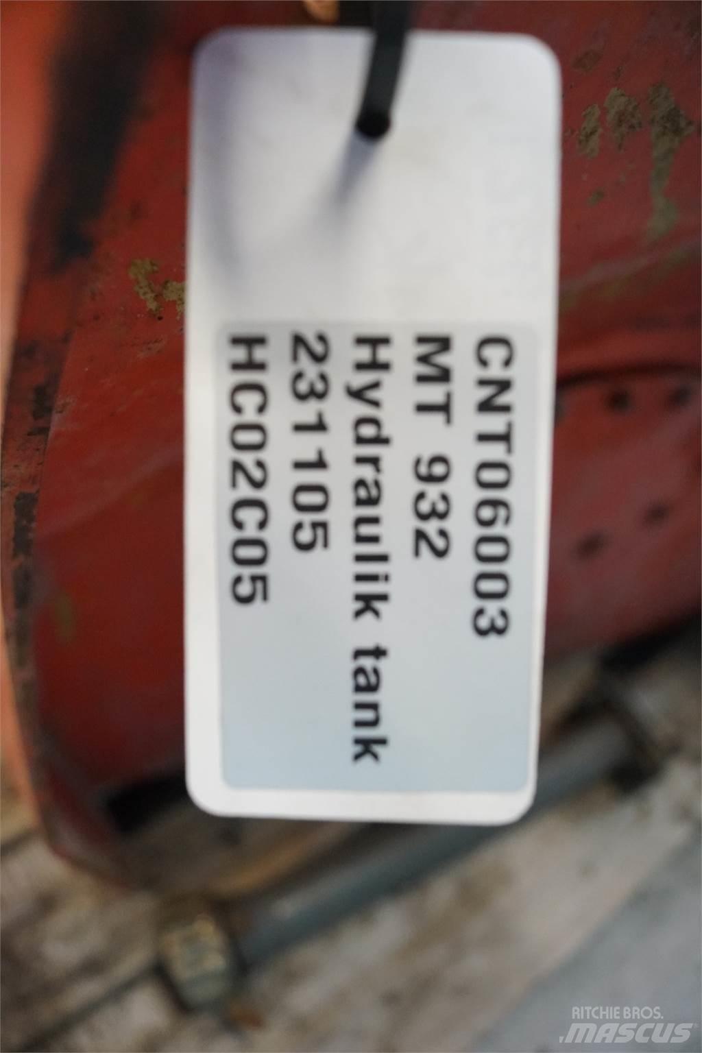Manitou MT 932T 散熱器/水箱
