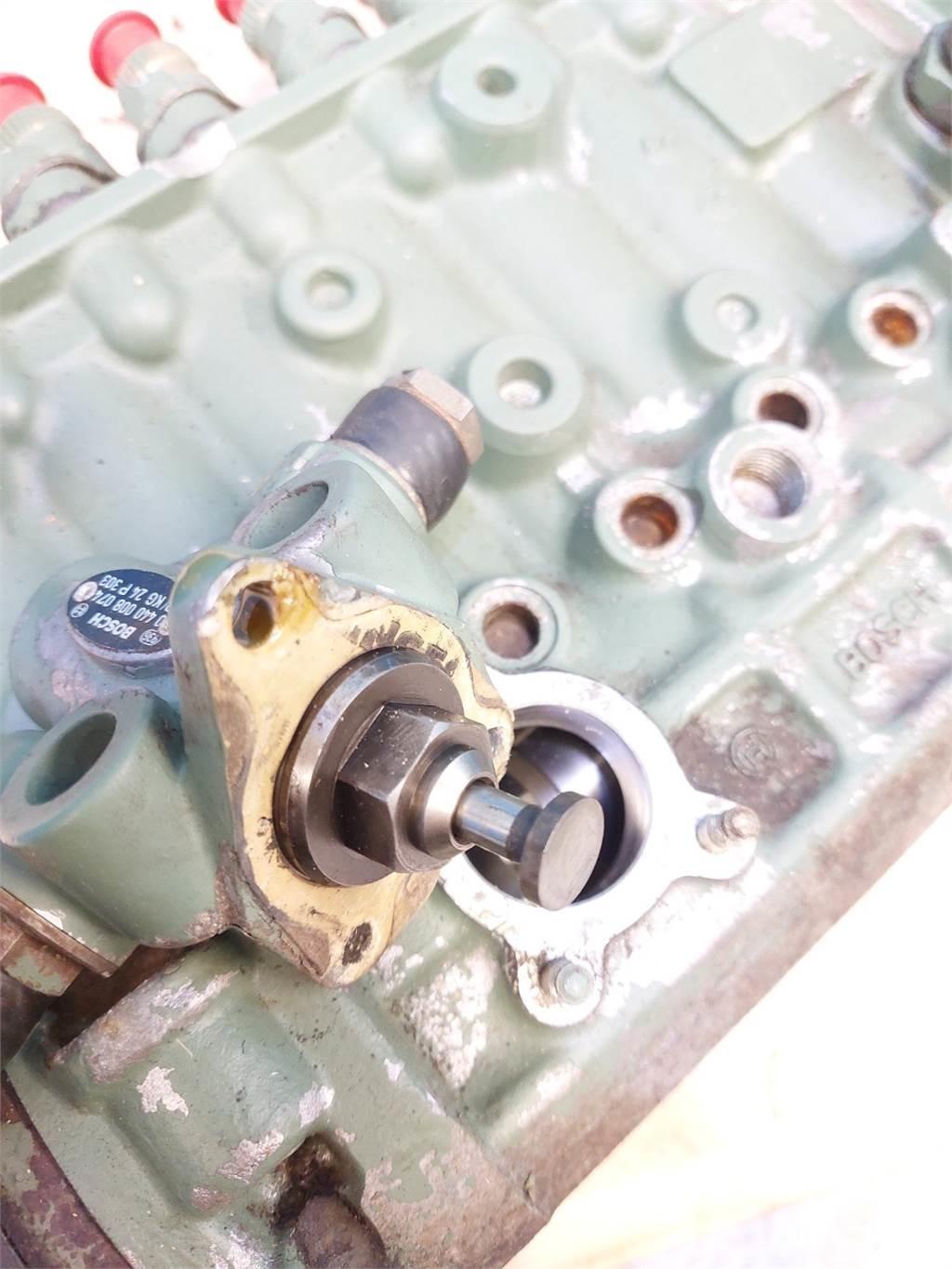 Mercedes-Benz V8 引擎/發動機