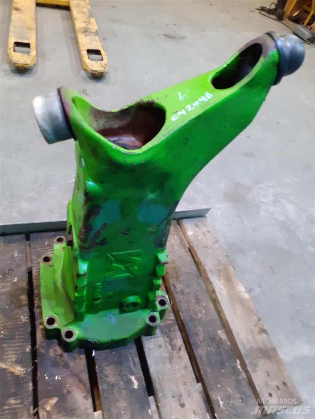 Merlo 28.7 軸