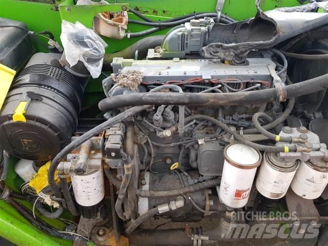 Merlo P38.10 伸縮臂操作車