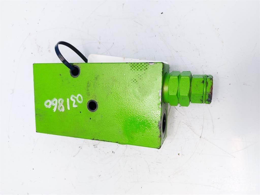 Merlo P41.7 油壓