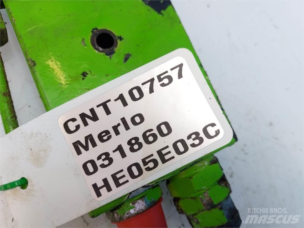 Merlo P41.7 油壓