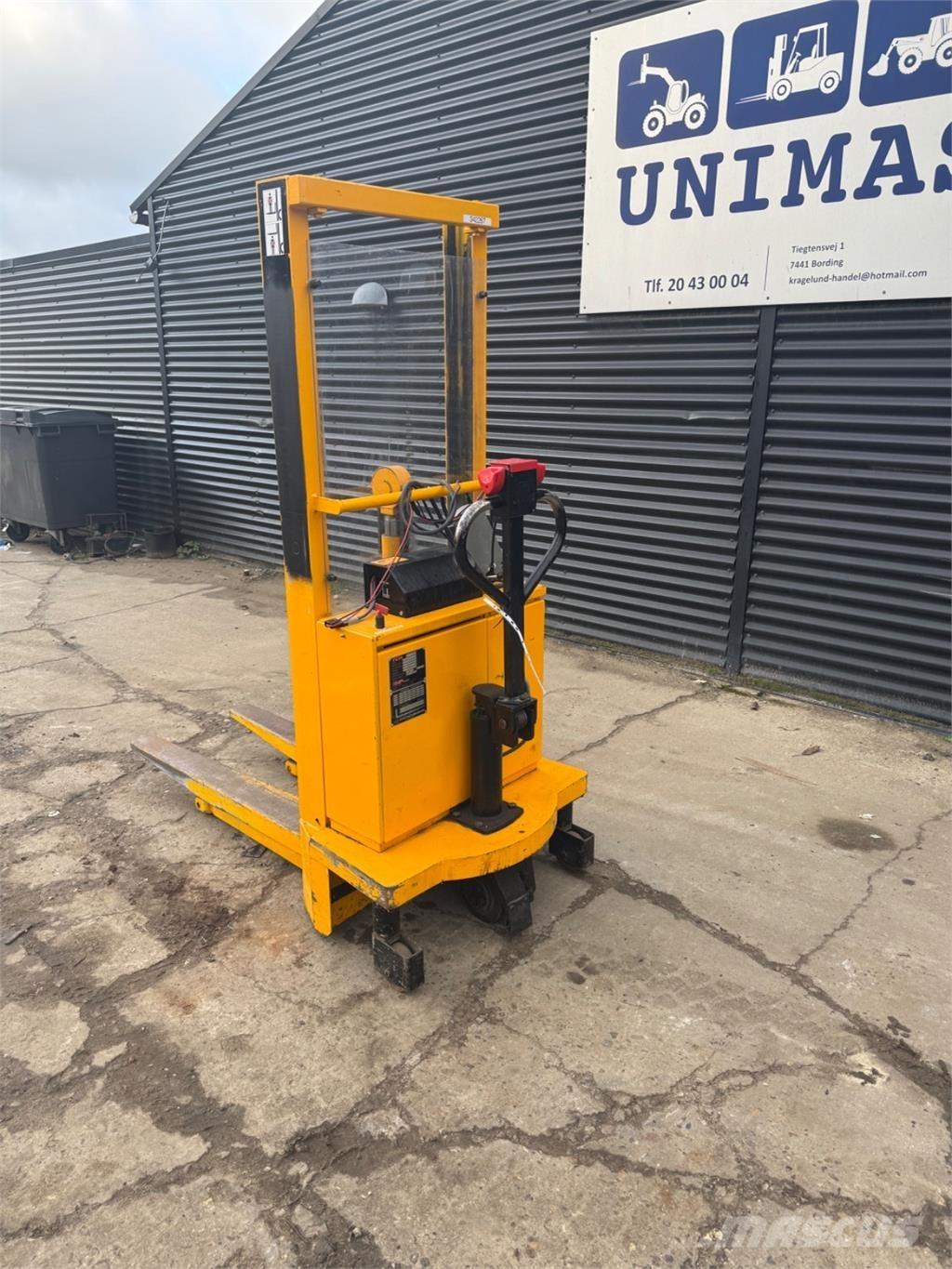 MIC 1000kg 手動堆積機