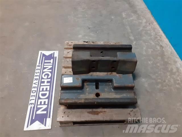 New Holland 8340 前配重塊